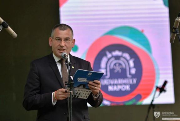 FRISSÍTVE – Belviszály az MPP-ben: kizárták a pártból Rákossy Botond Józsefet és Gálfi Árpádot