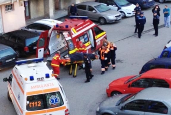 Kiesett két testvér az ötödik emeletről, egyikük meghalt