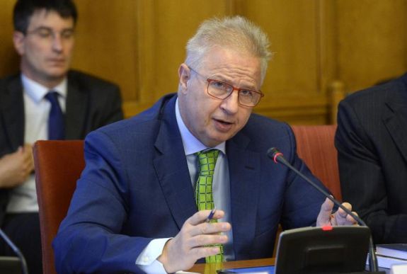FRISSÍTVE - Trócsányi László sem lehet egyelőre EU-biztos