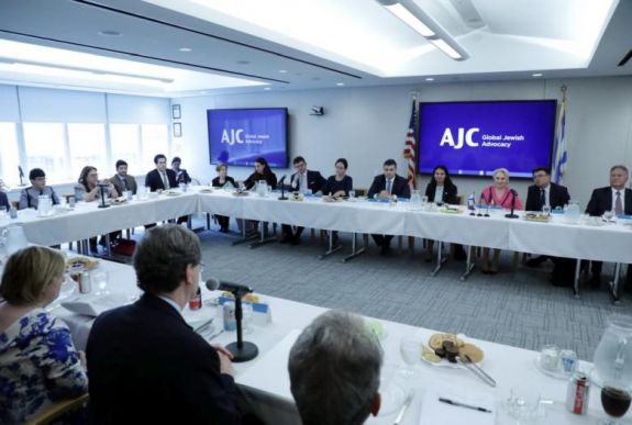 Dăncilă: a kormány továbbra is küzd az antiszemitizmus és az idegengyűlölet ellen