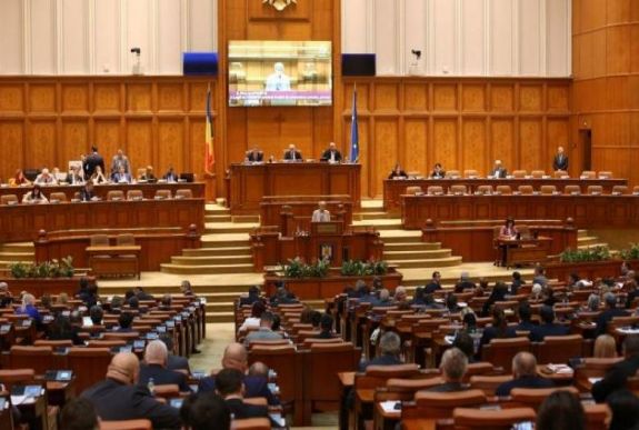 Keddre maradt a bizalmatlansági indítvány benyújtása