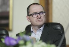 Törvényhozás a kampány és a kormányválság jegyében – Korodi Attila frakcióvezetőt kérdeztük