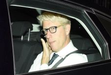 Kilépett a brit kormányból Boris Johnson miniszterelnök öccse