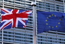 Több mint 140 ezer Nagy-Britanniában élő román állampolgár folyamodott új tartózkodási engedélyért 