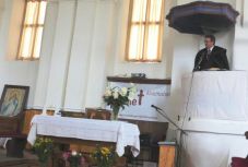 Megosztja egy háromszéki falu közösségét a templomból eltávolított Szűz Mária-ábrázolás