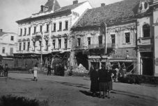 75 éve bombázták le Szatmárt: rengetegen meghaltak, a város csaknem megsemmisült