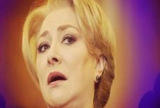 Ambrus Attila: Szirénhangok