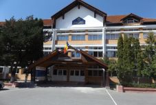 Részletek derültek ki a csíkszeredai iskolában történt öngyilkosságról