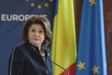 Rovana Plumb: semmiféle hivatalos értesítést nem kaptam a meghallgatásomat illetően