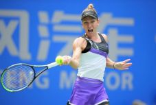 Bejutott a pekingi torna második körébe Simona Halep