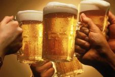 „Esküszöm, hogy napi egy liter sörnél nem iszom többet”