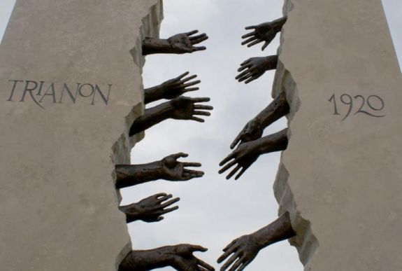 Trianoni ünnepnappá nyilvánítaná a kormánypárt június 4-ét