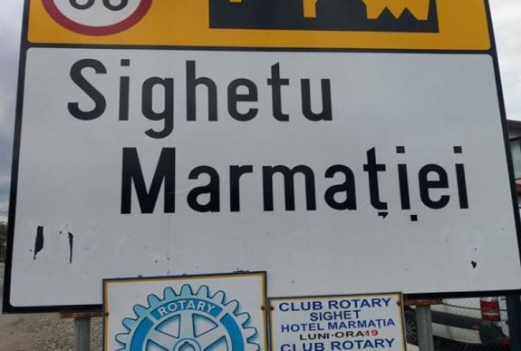 Intolerancia: eltüntették a magyar feliratot a máramarosszigeti helységnévtáblákról