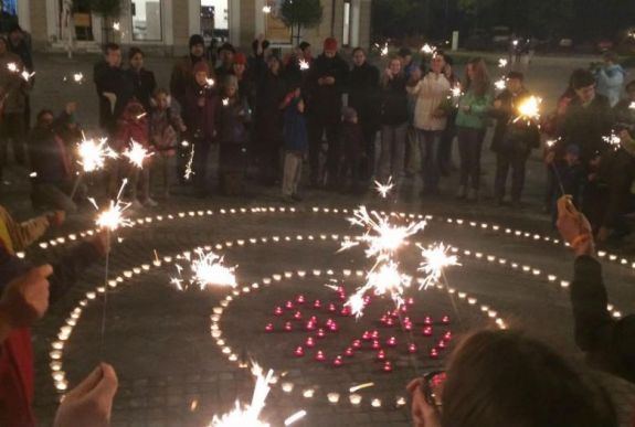 Erdély 11 településén gyújtanak gyertyát a nélkülözőkért
