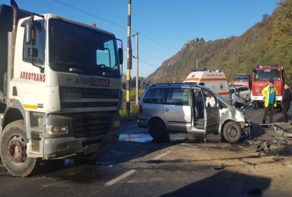 Szomorú szombat délelőtt az Arad megyei utakon