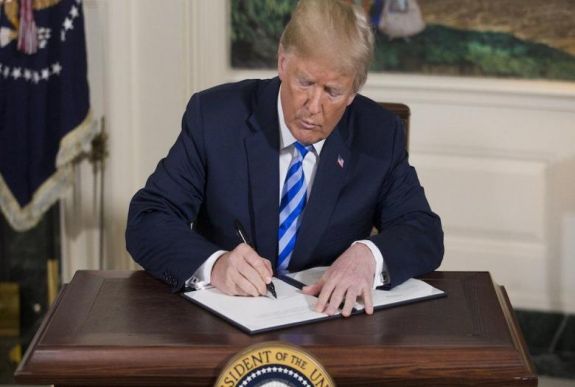 Trump hihetetlen stílusban próbálta lebeszélni Erdogant a szíriai hadműveletről