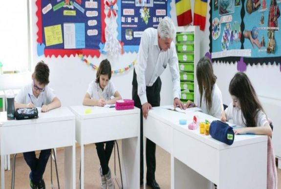 Rostás-Péter István: Tanügyesek 