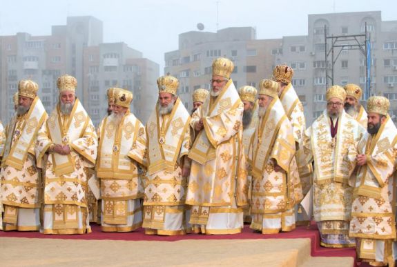 Aranyat érnek az ortodox templomok – a Capa-nagydíjjal kitüntetett Bánhegyesy Antallal beszélgettünk