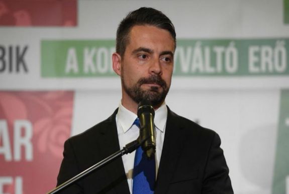 Vona Gábor korábbi pártelnök kilépett a Jobbikból