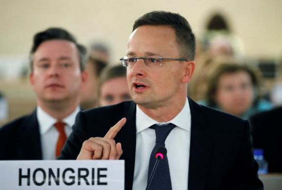 Szijjártó: elfogadták a magyar javaslatot a NATO-Ukrajna nyilatkozathoz