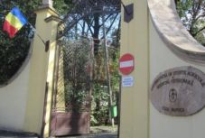 Betörtek éjszaka a kolozsvári állatorvosi egyetem rektori hivatalába