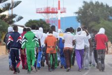 „A megoldás nem az, hogy mindenkit befogadunk”