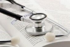 Közel egy hónappal halasztják el a rezidens vizsgát a politikai csatározások miatt