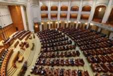 Kvórumhiány miatt érvénytelen az Octavian Goga képviselő mandátumának megszűnéséről szóló szavazás