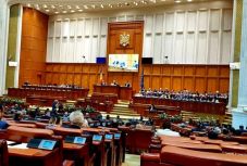 Tékozló fiúk: visszatért a PSD-be két parlamenti képviselő