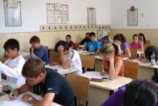 Karcolta, ütötte már meg autódat a melléd parkolt gépkocsi kinyíló ajtaja?