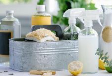 Hogyan takarítsunk vegyszermentesen és hatékonyan? Szakértőt kérdeztünk