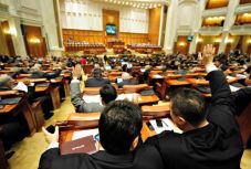 Alakulgat az Orban-kormány – ezek most a parlamenti erőviszonyok