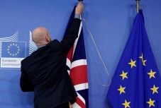 FRISSÍTVE - Elfogadták az új Brexit-megállapodást az EU-csúcson