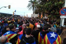 Általános sztrájk kezdődött Katalóniában