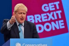 Aláíratlan levélben kérte Boris Johnson az Európai Tanácstól a Brexit halasztását