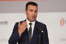 Előrehozott választásokat javasol az észak-macedón miniszterelnök