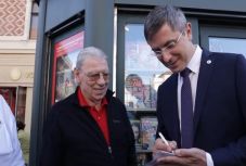 FRISSÍTVE - Dan Barna a romániai sport ikonikus alakjának, Jenei Imrének: „Adjak egy autogramot?”