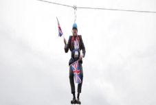 Kustán Magyari Attila: Ebből a brit humorból nem kérek