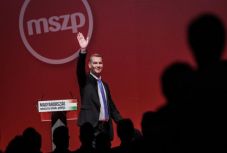 Botka László kilépett az MSZP-ből