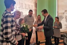 Kedvezményeket kapnak a sepsiszentgyörgyi sokgyermekes családok