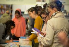 Elkezdődött a jegyárusítás a marosvásárhelyi könyvvásár programjaira