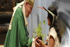 Szász István Szilárd: Nős papok, nő diakónusok?