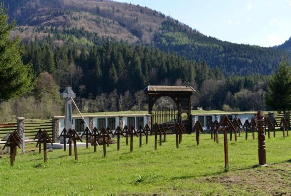 Ezek a Bákó megyei prefektus kifogásai az úzvölgyi katonatemető „román parcellájával” kapcsolatban