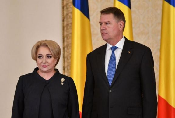 Klaus Johannis és Viorica Dăncilă csap össze az elnökválasztás második fordulójában (percről percre)