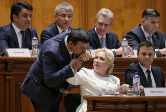 Székely István: „Viorica Dăncilă ártatlan abban, hogy bejutott a második fordulóba”