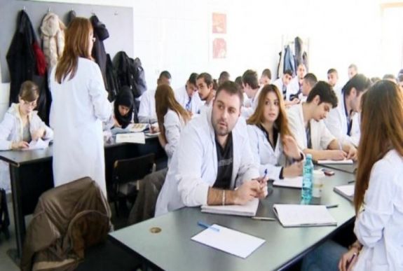 Egészségügyi minisztérium: szombaton is be lehet iratkozni a rezidensvizsgára