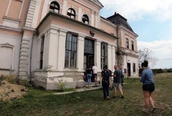 Lépten-nyomon, Válaszúton: körbeutazzuk Erdélyt Márkus Éva videobloggerrel