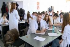 Hivatalos: december 8-án megtartják a rezidensvizsgát