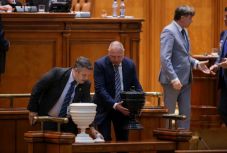 Hétfőn szavaz a parlament az Orban-kormány beiktatásáról