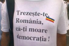 Felmérés: féltik a demokráciát, nem hívei a piacgazdaságnak a kelet-közép-európaiak